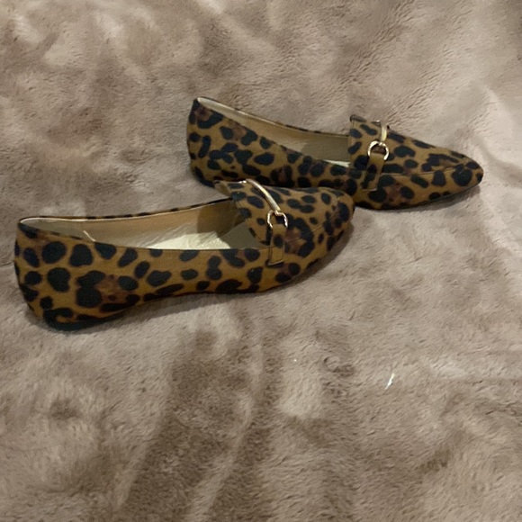 Ambers Leopard Flats Size 6.5 - Picture 3 of 6